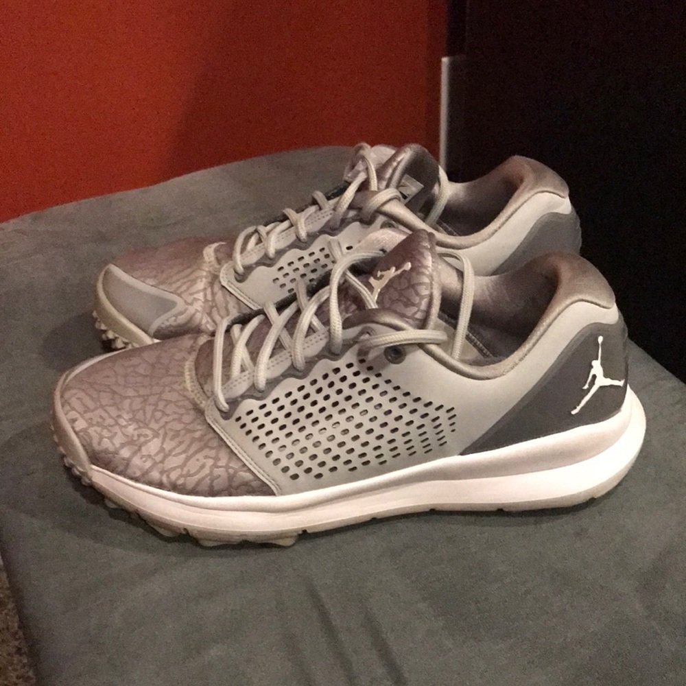 Jordan Low Golf Trainer